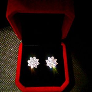 Certified Moissanite Earrings 18K White Gold Plated!